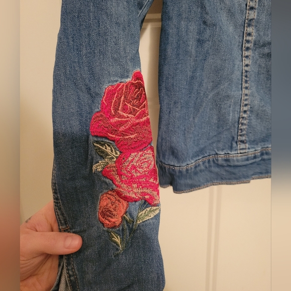 KUT From The Kloth Jean Jacket with Rose Embroidery - Picture 4 of 5